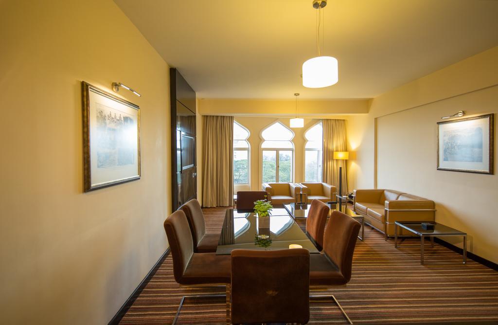 Hotel Ramada 5*