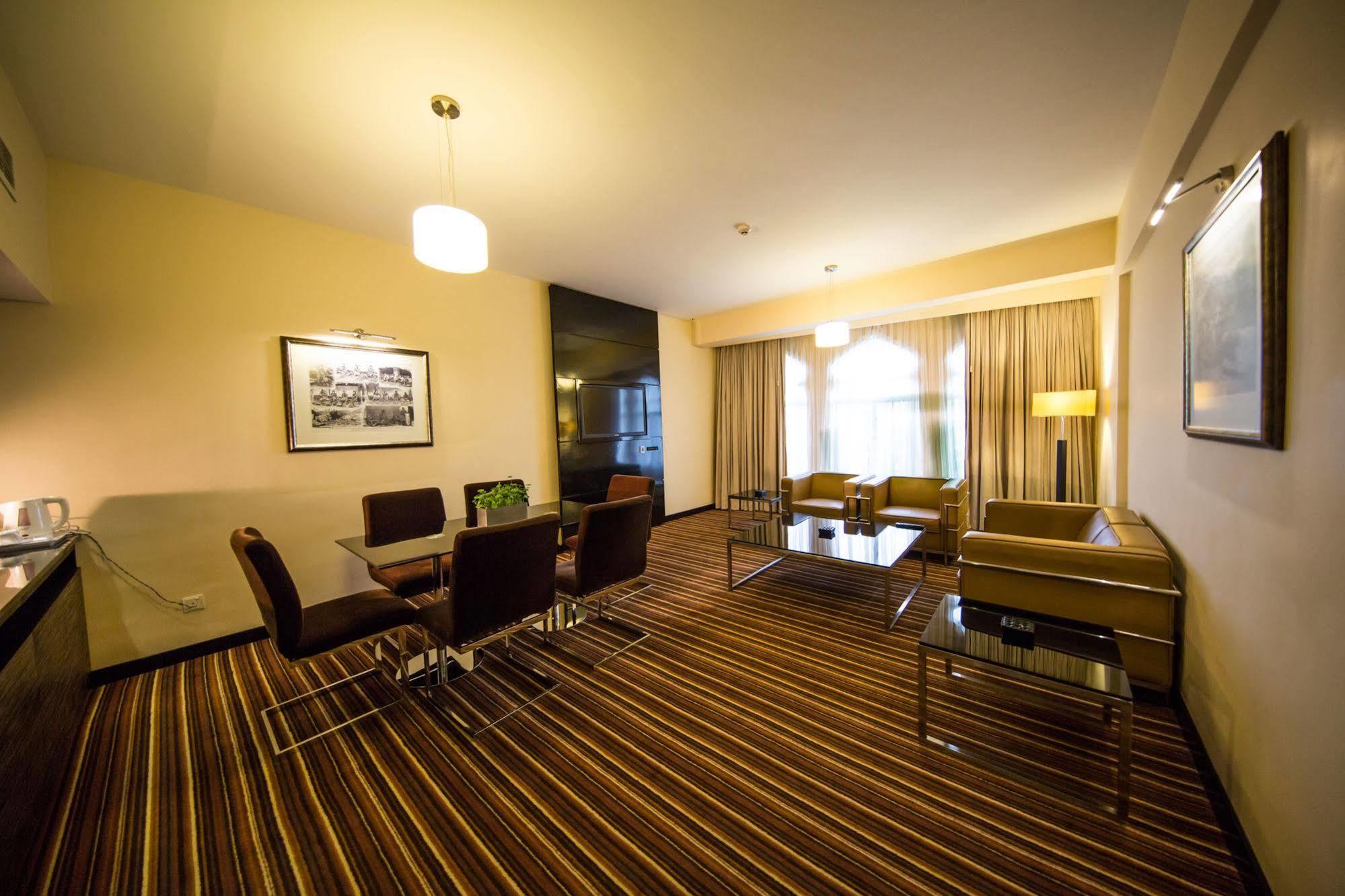 Ramada Colombo